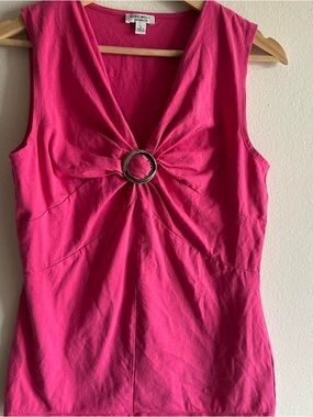 Nine West Bright Pink Sleeveless V-Neck Tank with Front Ring